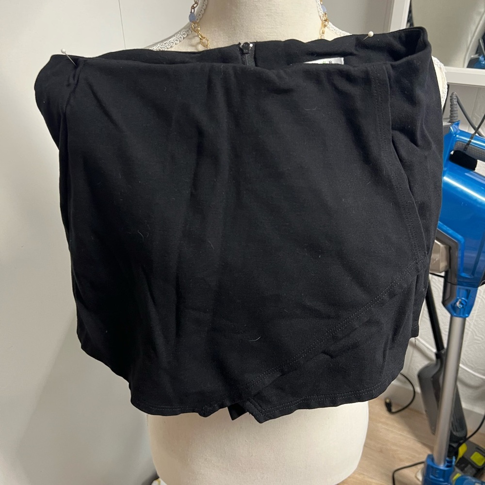 Papaya skort size large